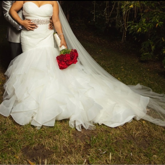 Wedding Dress for Sale. - Picture 4 of 8